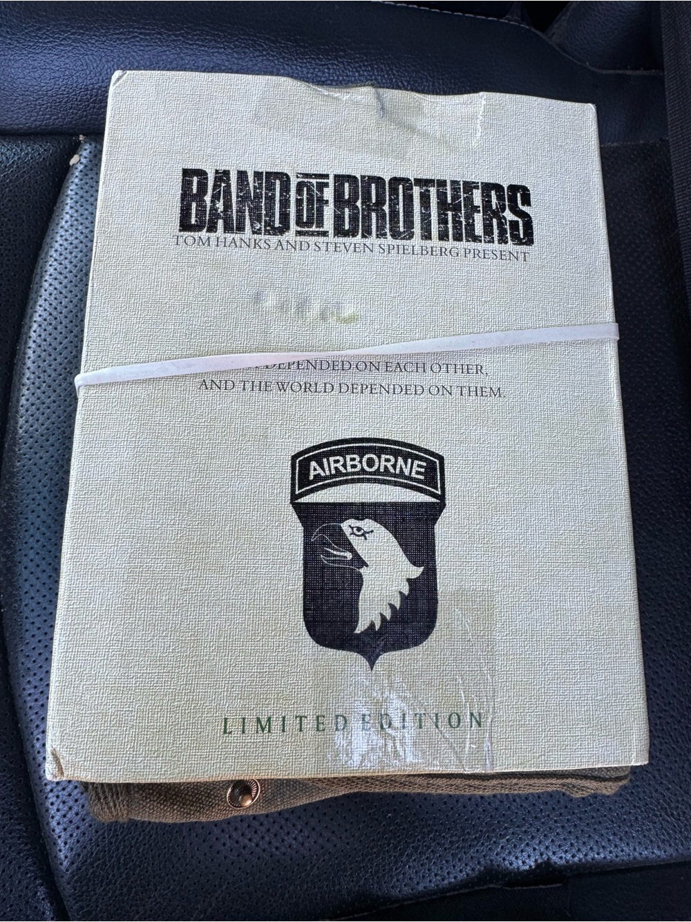Band of Brothers Limited Edition with DVDs and Books (Collectibles)